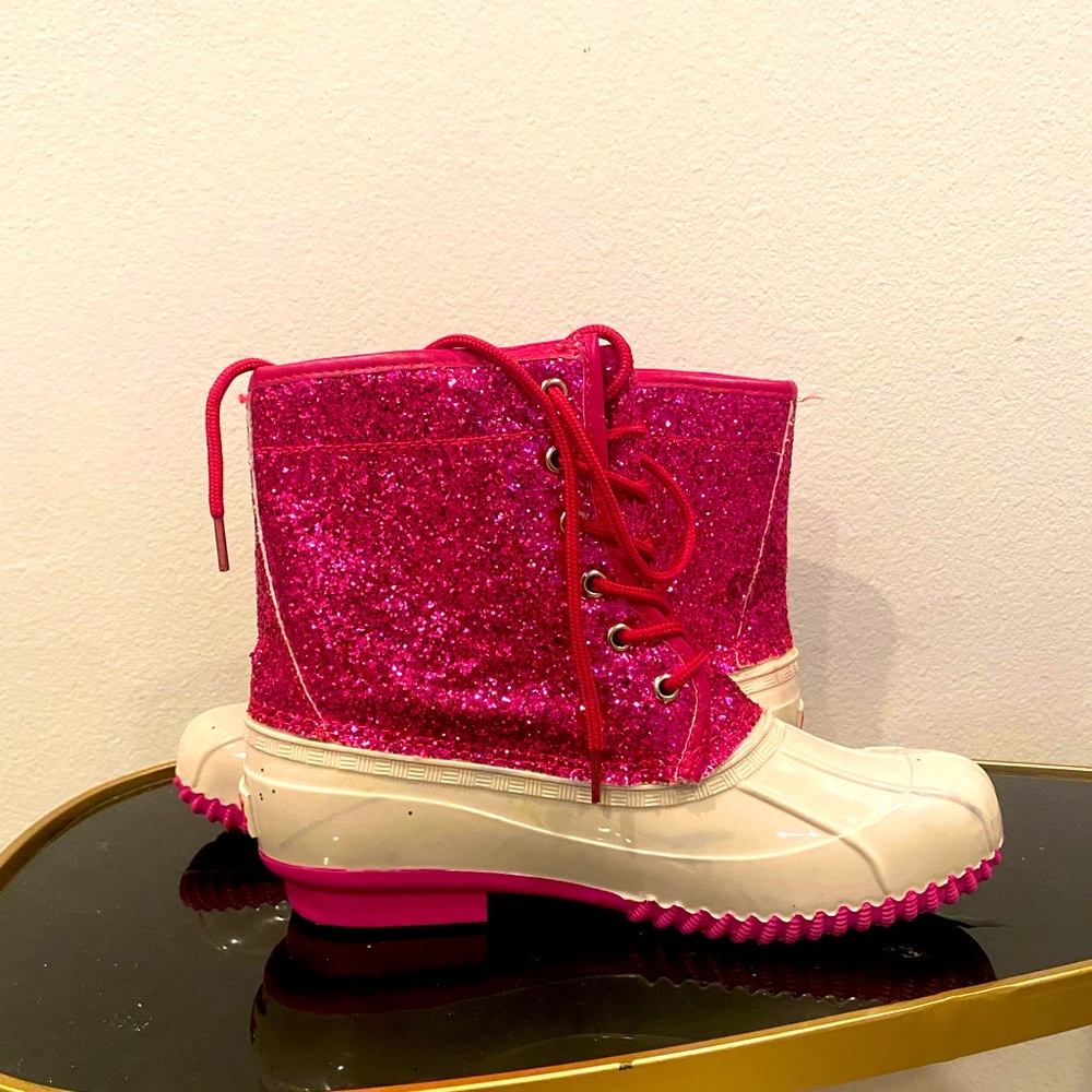 Size 8 pink glitter rain boots
